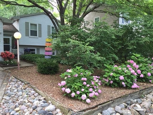 1st image of 8197 Lake Crest Dr