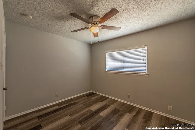 3 bed, 2.0 bath, 1348 sqft, $1,485 — Photo 2