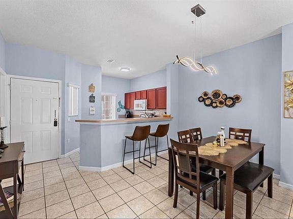4th image of 1017 Park Ridge Cir #1017