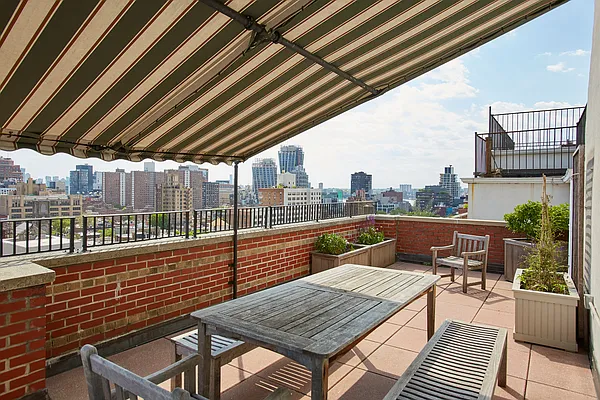 Sold by Brown Harris Stevens | media 15