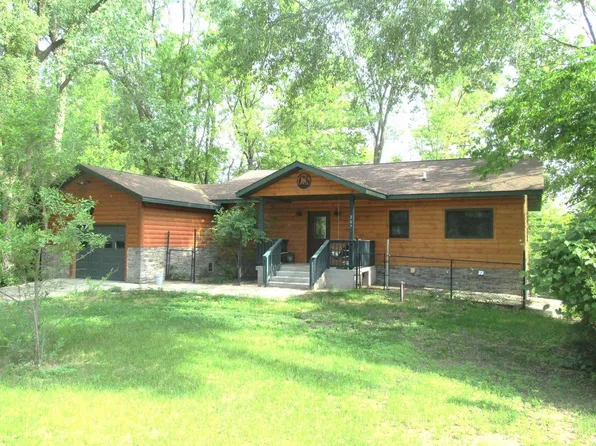 207 East Water Street, Montello, WI 53949