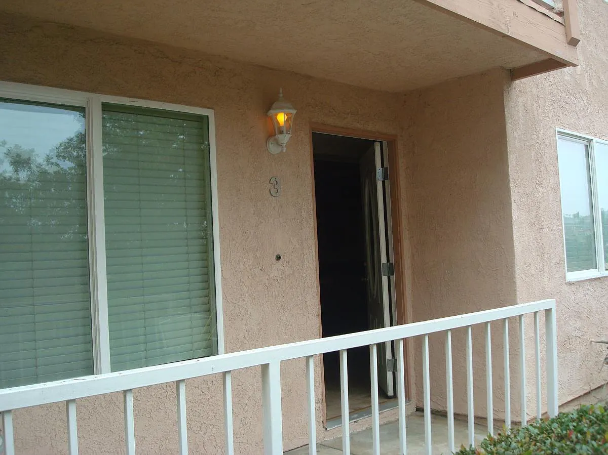 2 bed, 878 sqft, $2,450 — Photo 2