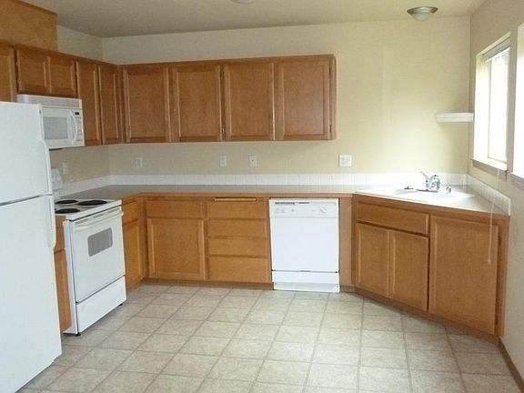 Spacious kithen area