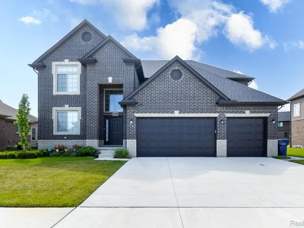 24538 Brookshire Dr, Macomb, MI 48042