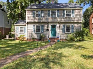27 Stratford Rd, Newport News, VA 23601