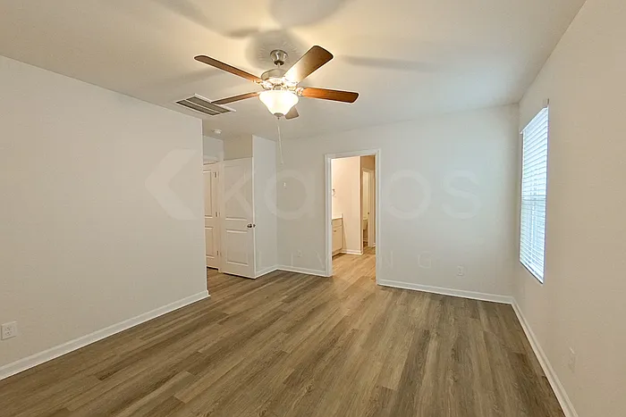 121 Overstreet Way — Photo 9