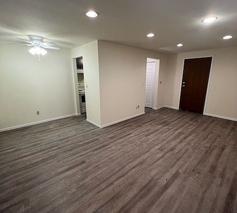 4th image of 121 W 2nd St APT 9