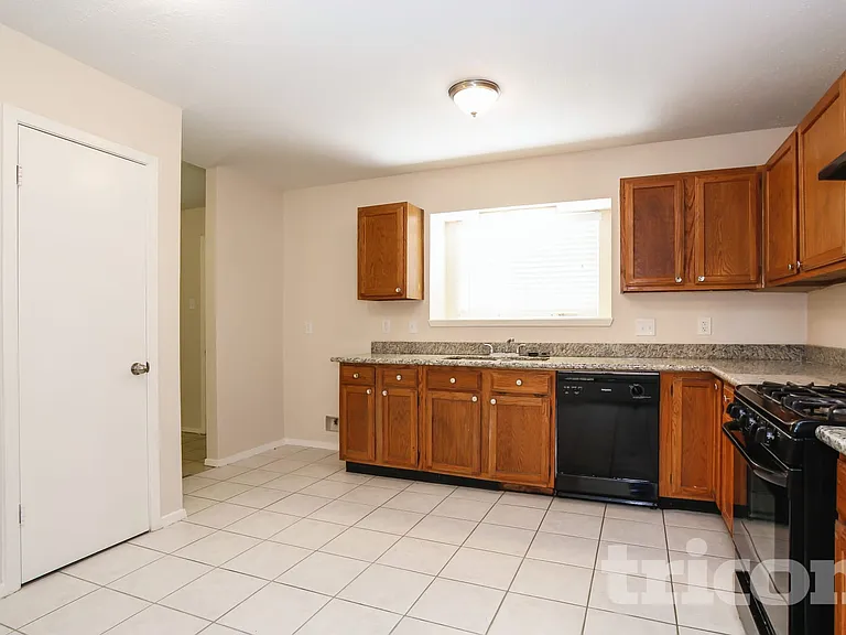 3206 Sedgeborough Dr — Photo 6