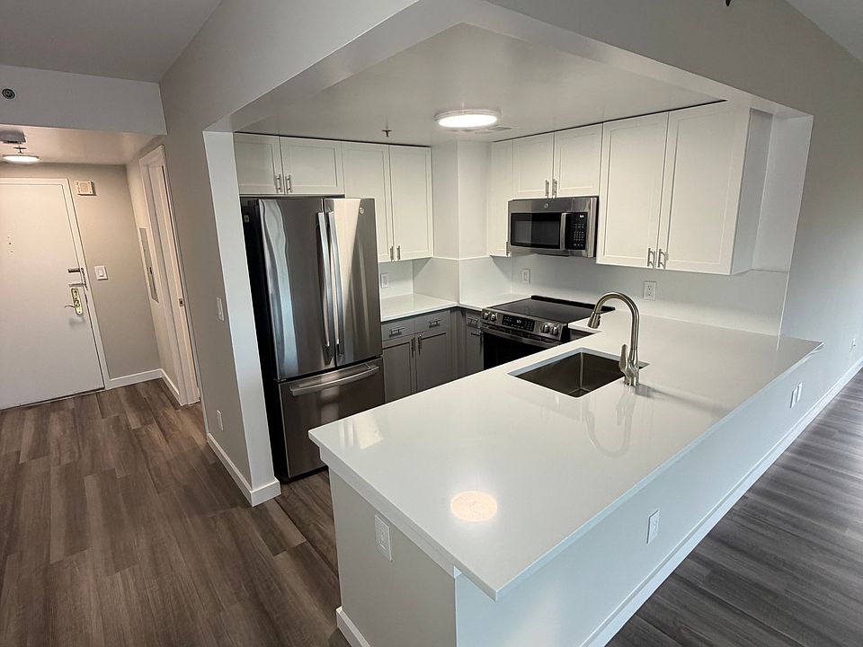 1st image of 7809 River Rd #1012