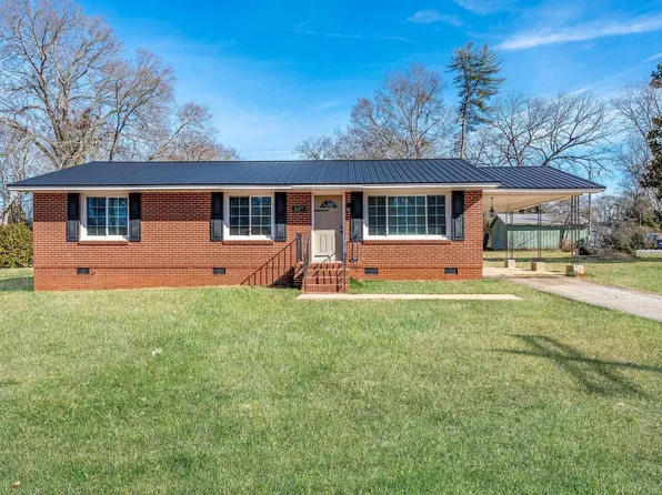 507 Fairview Rd, Laurens, SC 29360