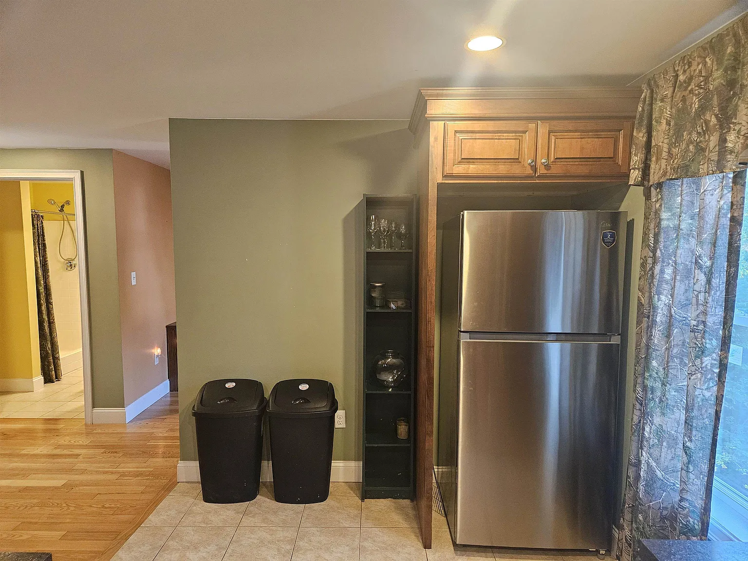 1 bed, 1.0 bath, 840 sqft, $1,250 — Photo 3