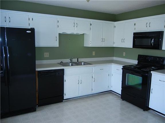 4th image of 202 Parrot Dr