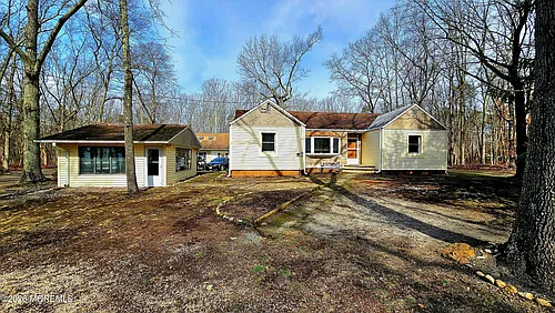 12 Anderson Dr Photo 1