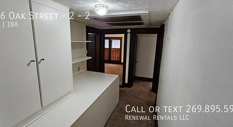 206 Oak St #2 — Photo 37