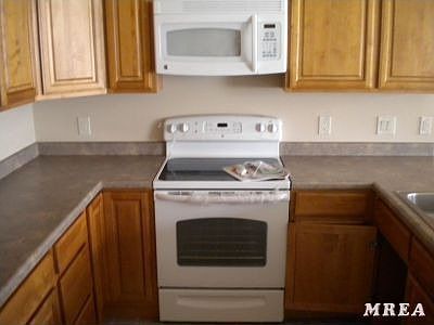Range/ Oven Microwave