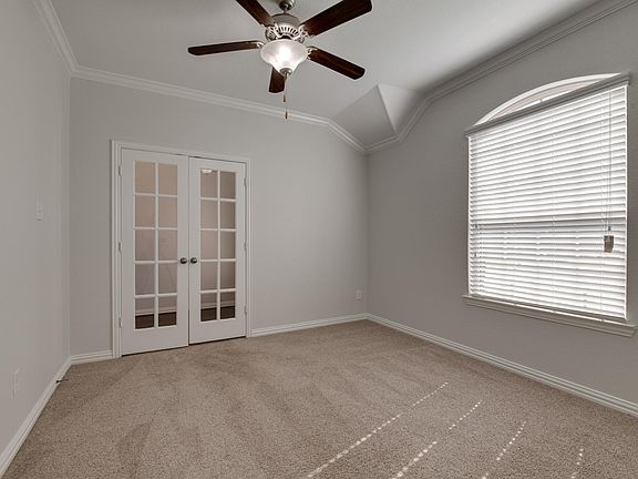 4th image of 16601 Dry Creek Blvd