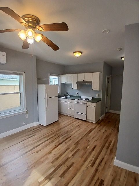 1st image of 589 South St APT 1