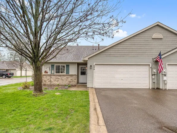 654 Monn Ave, Vadnais Heights, MN 55127