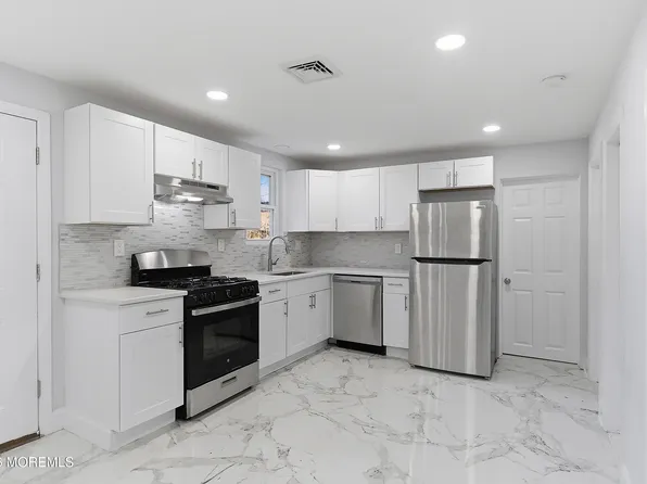 105 Floyd Lane, Little Egg Harbor, NJ 08087