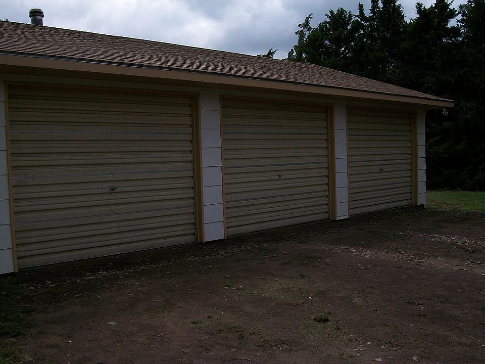 2nd image of 5633 N Kennedy Dr