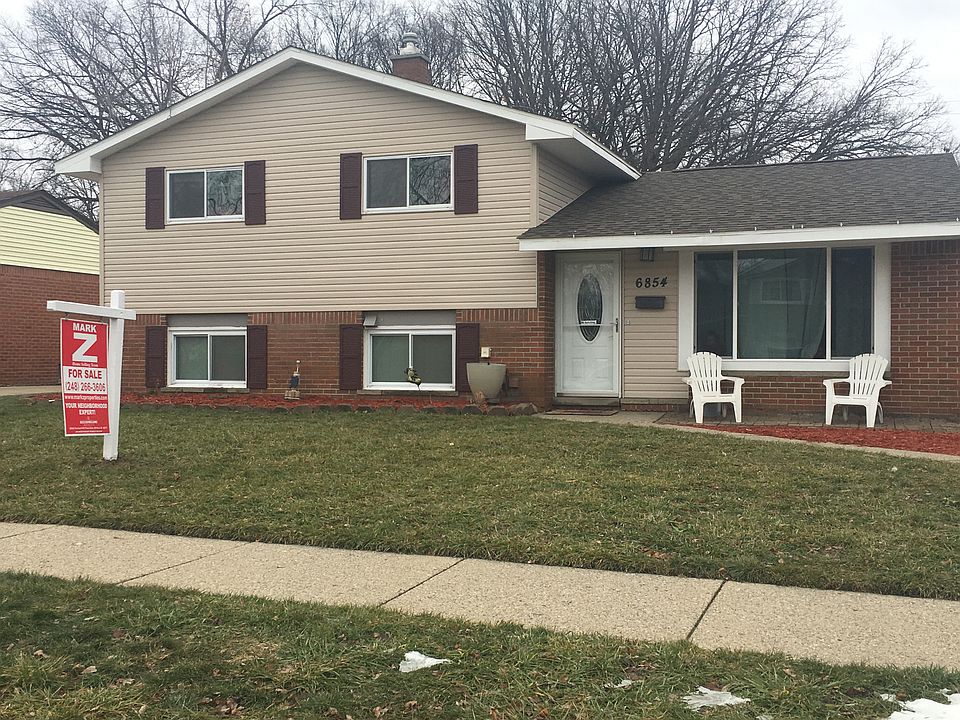 1st image of 6854 Chirrewa St