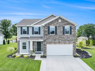 9034 Copper Ridge Dr, Davison, MI 48423