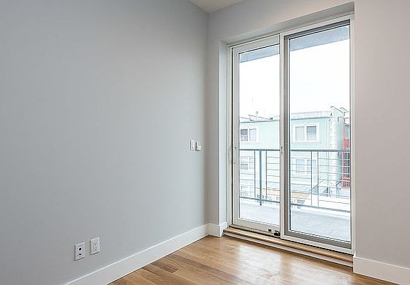 2nd image of 34 Belvidere St #3F