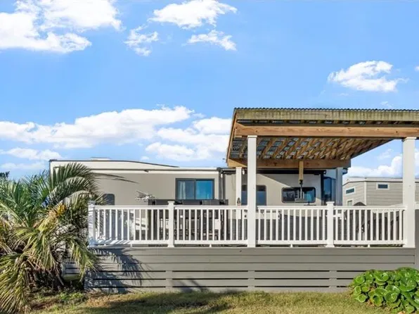 3665 Sandpiper Rd #208, Virginia Beach, VA 23456