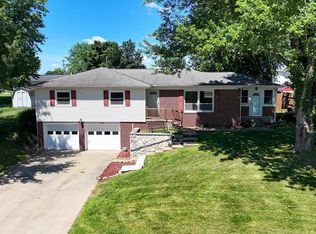 2006 Leland Dr, Huntingburg, IN 47542