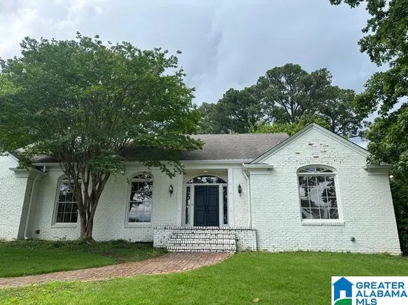 3016 N Woodridge Rd, Birmingham, AL 35223