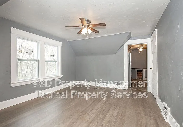 12339 Chesterfield Ave #3 — Photo 18