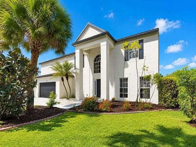 3870 Sabal Lakes Rd