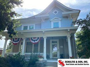 1023 E St, Fairbury, NE 68352