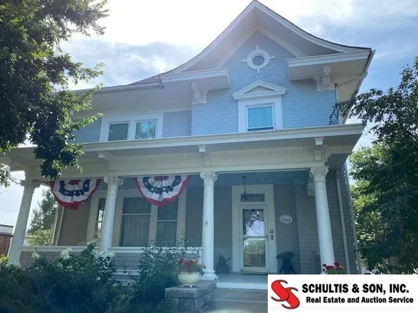 1023 E St, Fairbury, NE 68352