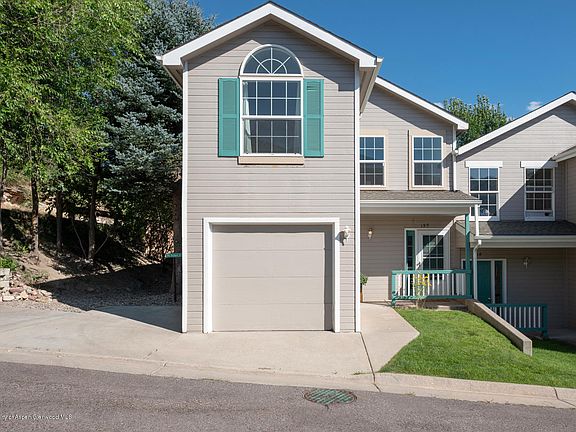 3rd image of 190 Orchard Dr