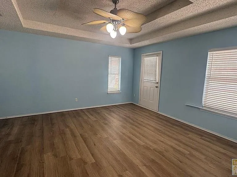 108 W Capricorn Dr — Photo 17