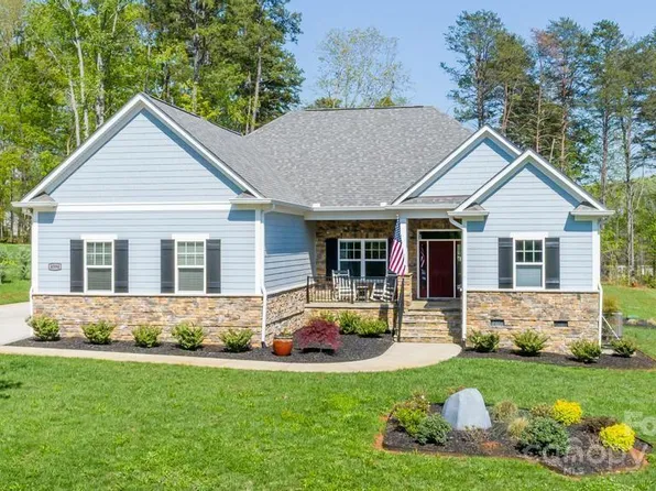 4594 N Wynswept Dr, Maiden, NC 28650