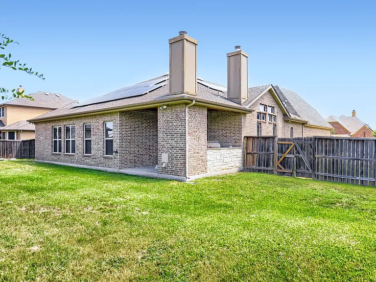 5923 Dewdrop Ln — Photo 26