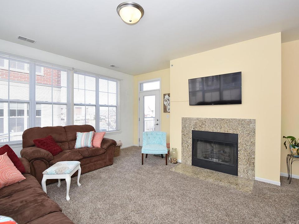 1st image of 3872 S Lake Dr #214