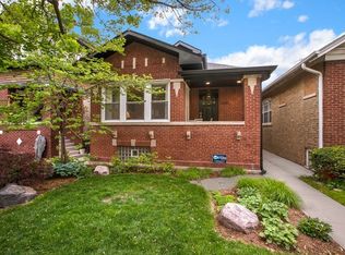 2543 W Cullom Ave, Chicago, IL 60618