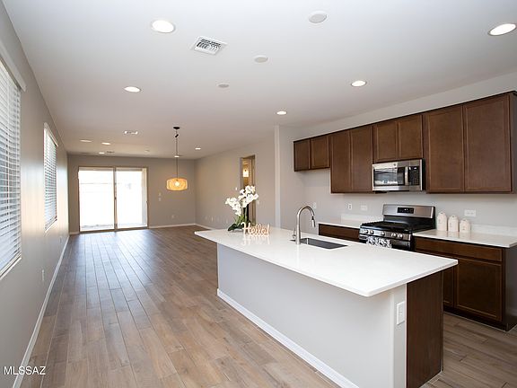 2nd image of 16425 S Paseo Bocoy