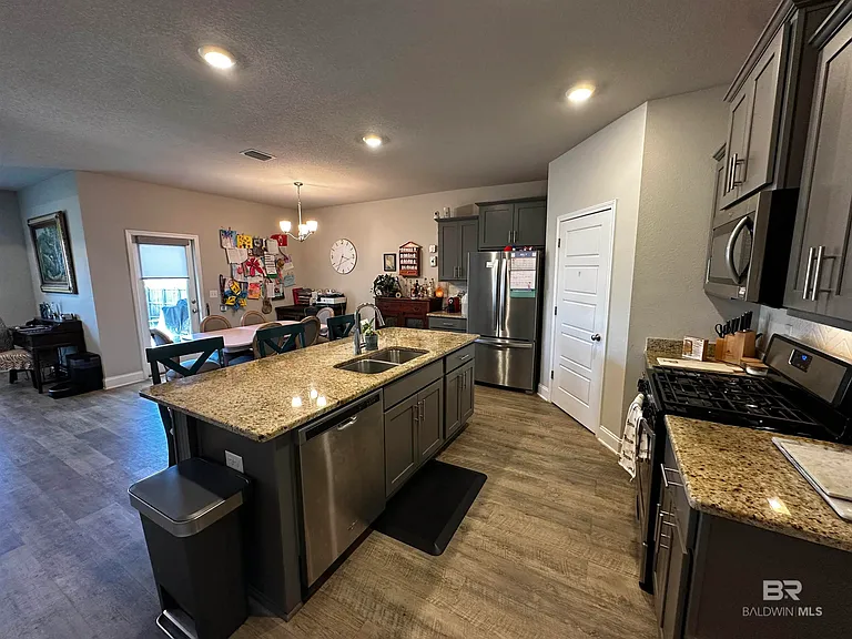 31280 Palladian Way — Photo 2