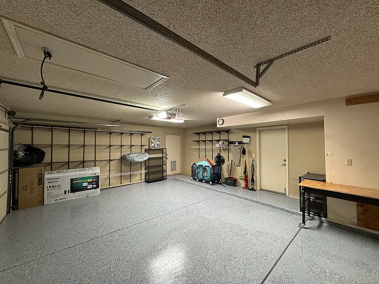 3728 N Copenhagen Dr — Photo 60