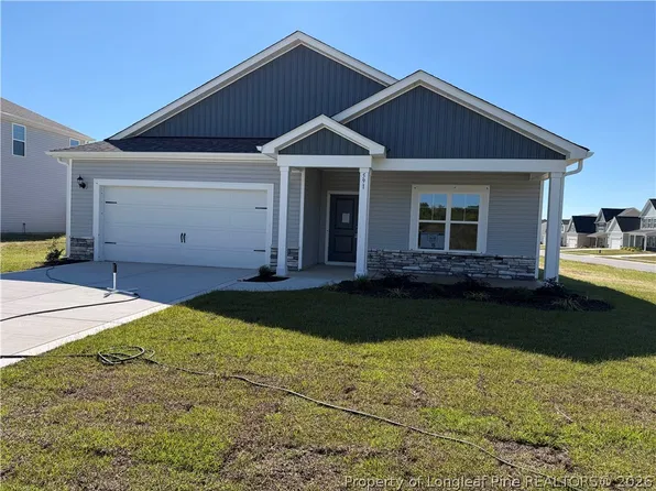 591 Ashley Heights Dr, Aberdeen, NC 28315