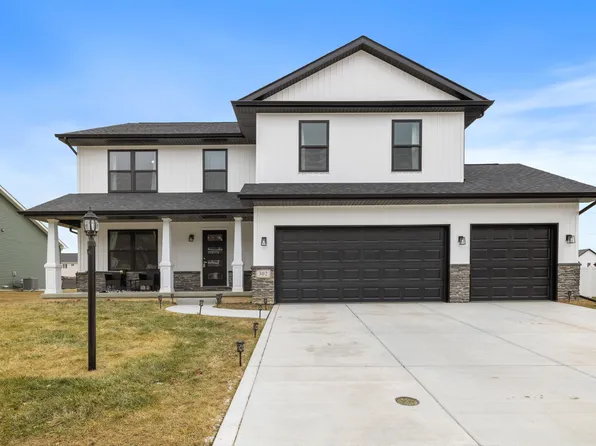 302 Holst Ln, Valparaiso, IN 46385