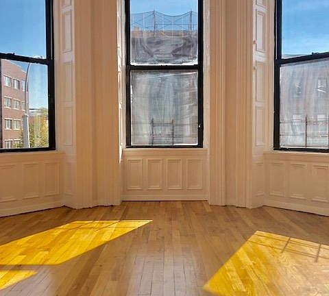 2nd image of 310 Grand Ave APT 3