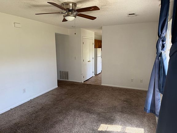 3rd image of 601-643 Port Arthur Rd #637-B