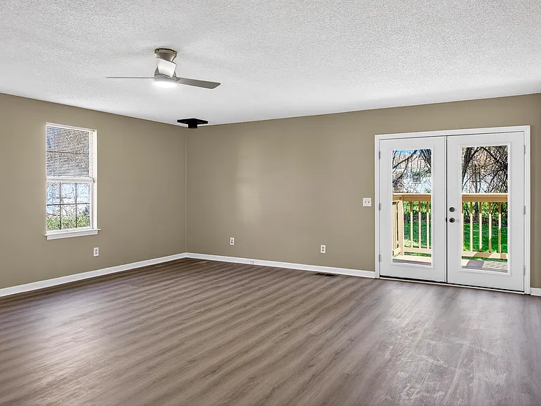 3932 Atlanta Dr — Photo 23