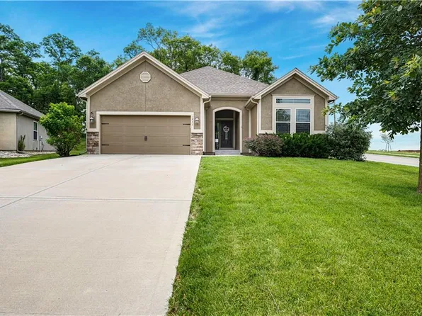9211 N Belton Ct, Kansas City, MO 64154