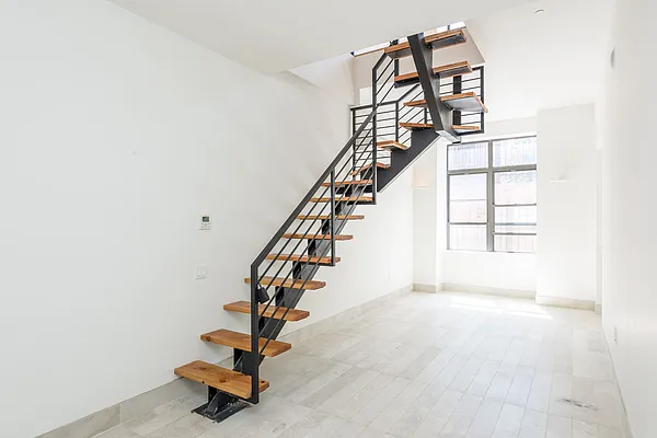 Rented by Nooklyn NYC LLC | media 77